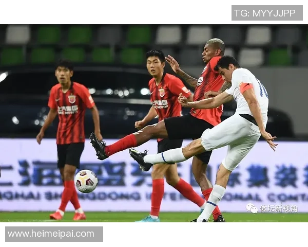 上海足球队强势领跑锦标赛积分榜积分达到80分展现冠军实力 上海足球队强势领跑锦标赛积分榜积分达到80分展现冠军实力