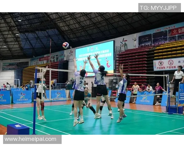 洲际杯赛场上北京排球队灵活应变展现团队实力与战术智慧