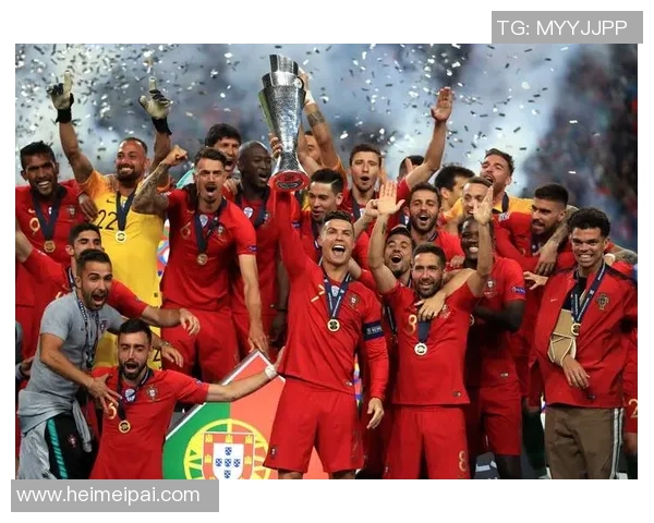 足球明星成名背后的关键时刻与成长故事探秘